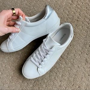Old Navy white sneakers size 8